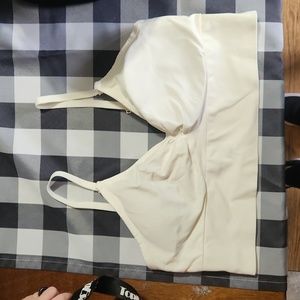 Old Navy pumping/nursing Brad